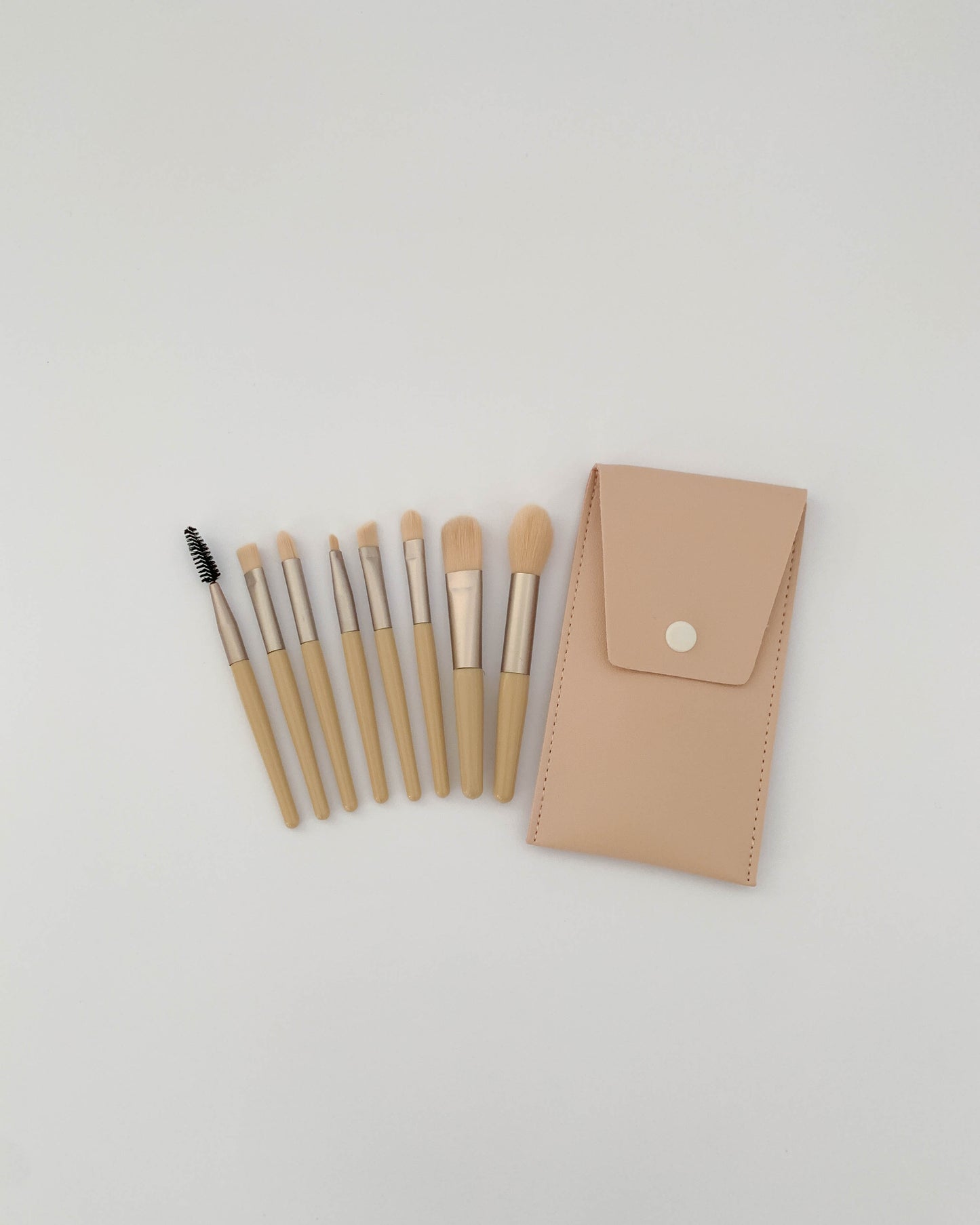 Set četkica za šminkanje